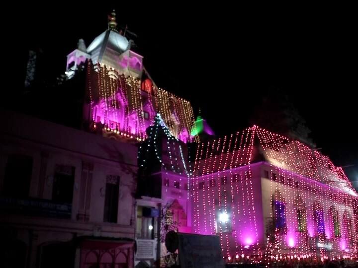 शास्त्रों के मुताबिक 21 फरवरी को शाम में 5 बजकर 20 मिनट के बाद से चतुर्दशी तिथि लग रही है. इससे पहले त्रयोदशी की तिथि रहेगी. ऐसे में शिवजी की पूजा शाम में किया जाना ज्यादा लाभदायक माना गया है.