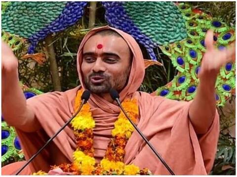 महिला ने ट्विटर पर शेयर की दो कुत्तों की तस्वीर, बीजेपी नेता ने पूछा- इनमें से आप कौन, जमकर हुआ विवाद महिला ने ट्विटर पर शेयर की दो कुत्तों की तस्वीर, बीजेपी नेता ने पूछा- इनमें से आप कौन, जमकर हुआ विवाद
