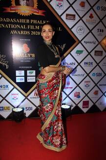 दादासाहेब इंटरनेशनल अवॉर्ड 2020 में ग्लैमरस साड़ी में नजर आईं मलाइका अरोड़ा, यहां देखें तस्वीरें