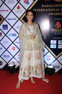 दादासाहेब इंटरनेशनल अवॉर्ड 2020 के दौरान सभी को भा गया दीया मिर्जा का खिलखिलाता हुआ चेहरा, यहां देखें तस्वीरें