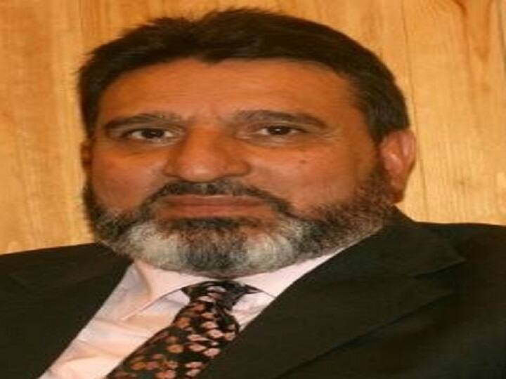 जम्मू-कश्मीर में जल्द तैयार होगा सियासी मंच, पीडीपी-कांग्रेस-नेशनल कॉन्फ्रेंस के कई नेता हो सकते हैं शामिल Political platform will be ready soon in Jammu and Kashmir ANN जम्मू-कश्मीर में जल्द तैयार होगा सियासी मंच, पीडीपी-कांग्रेस-नेशनल कॉन्फ्रेंस के कई नेता हो सकते हैं शामिल