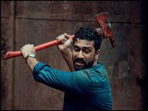 चेहरे से असली खून बह रहा था फिर भी विक्की कौशल ने नहीं रोकी शूटिंग, जानिए क्या है कहानी