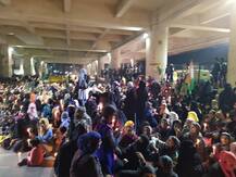 दिल्ली: जाफराबाद में सुरक्षा कारणों से मेट्रो स्टेशन बंद, CAA के खिलाफ सड़क पर प्रदर्शन कर रही हैं महिलाएं