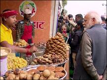 केंद्रीय मंत्री मुख्तार अब्बास नकवी का ऐलान- सितंबर से शुरू होगा ‘हुनर हाट’, ‘लोकल से ग्लोबल’ होगी थीम