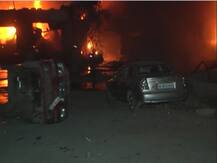 दिल्ली हिंसा: गोकुलपुरी में उपद्रवियों का तांडव, कार मार्केट की 12 दुकानों में लगाई आग