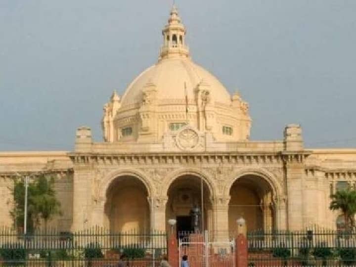 Lucknow Weather Report know here all updates Lucknow Weather Report: भीग सकते हैं लखनऊ के लोग, शहर में आज बारिश की आशंका