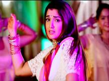 भोजपुरी एक्ट्रेस आम्रपाली दुबे ने 'होलिया में लागे बड़ी डर' गाने पर लगाए जोरदार ठुमके, वीडियो वायरल