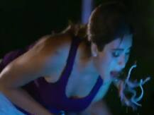 करिश्मा तन्ना का ये वीडियो खड़े कर देगा रोंगटे, मुंह में सांप दबाए आ रही हैं नजर