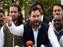 COVID-19: तेजस्वी यादव का दावा- उनके दफ्तर ने सीएम नीतीश की टीम से ज्यादा काम किया