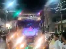 Viral Video: ट्रक ड्राइवर ने बजाया हॉर्न तो बजने लगा गाना, फिर लोगों ने....