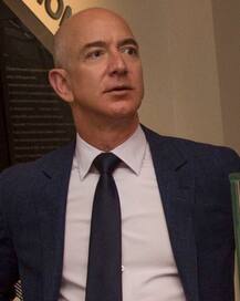 Photos: ये हैं दुनिया के टॉप-10 अमीर शख्स, जानिए मुकेश अंबानी कितने नंबर पर हैं