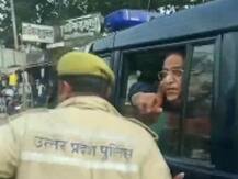 पेशी के लिए रामपुर जाते वक्त बोले आजम खान- हमारे साथ आतंकवादियों जैसा बर्ताव किया जा रहा है