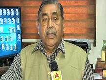 दिल्ली हिंसा: पूर्व कमिश्नर बोले- शाहरुख को वहीं मारनी चाहिए थी गोली, कपिल-अनुराग पर क्यों नहीं हुआ एक्शन?