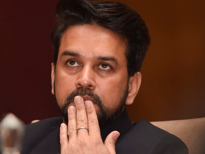 jawaharlal nehru and Sonia Gandhi have been members of National Relief Fund Says Union Minister Anurag Thakur in Lok sabha सोनिया गांधी पर अनुराग ठाकुर के बयान के बाद लोकसभा में भारी हंगामा, जानें केंद्रीय मंत्री ने क्या कहा?