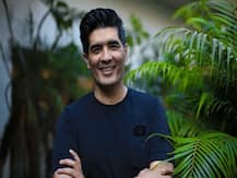 मशहूर फैशन डिजाइनर मनीष मल्होत्रा का खुलासा, बताई अपनी पहली सैलरी