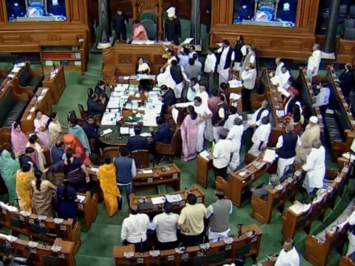 Ruckus in Loksabha, debate between BJP and Congress MP in Parliament