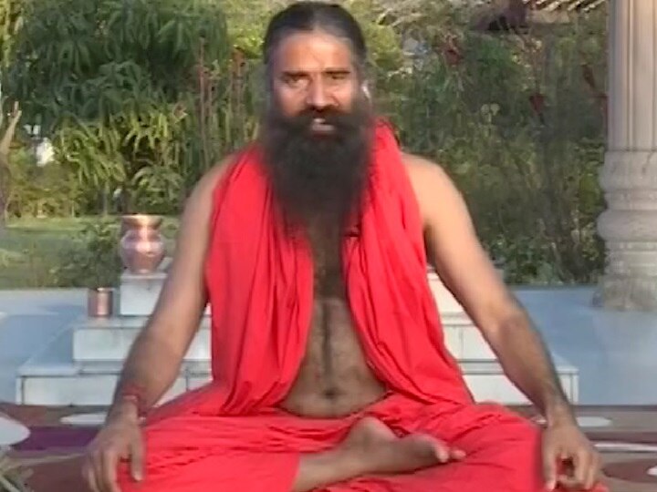 Yoga Guru Baba Ramdev on Bollywood drugs case बॉलीवुड ड्रग्स मामले पर बाबा रामदेव बोले- सारा, श्रद्धा, दीपिका को सुबह-सुबह शीर्षासन कराओ