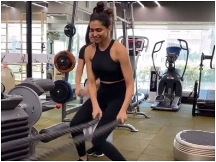 Deepika Padukone did 'lungi dance' while doing exercise, एक्सरसाइज करते-करते दीपिका पादुकोण ने किया 'लुंगी डांस', वीडियो हुआ वायरल