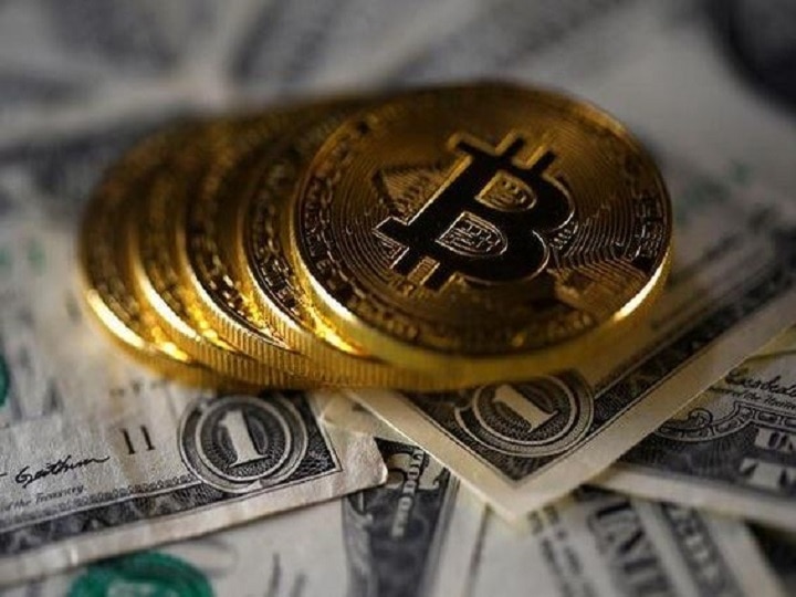 Bitcoin rallies above 32000 Dollor for first time Bitcoin ने तोड़े तमाम रिकॉर्ड! पहली बार 1 बिटकॉइन की कीमत 32 हजार डॉलर के पार