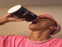 टिकटॉक पर नया 'साल्ट चैलेंज' हो रहा वायरल, नजर आ रहा दिलचस्प मगर है खतरनाक