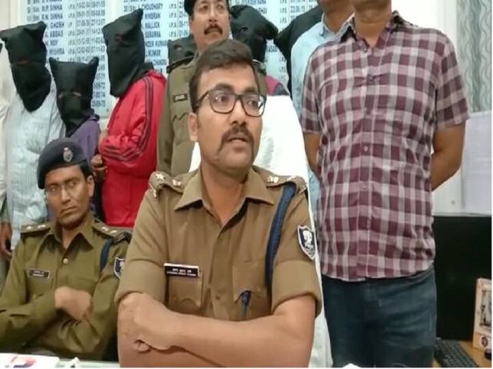 Patna Former security guard of apartment robbery seven arrested ANN पटना: अपार्टमेंट के पूर्व सिक्योरिटी गार्ड ने कराई थी डकैती, सात गिरफ्तार, पुलिस ने जिंदा कारतूस भी बरामद किया