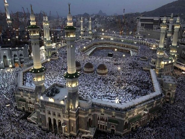 coronavirus: Saudi Arabia announces extraordinary measures to protect Mecca कोरोना का खौफ, सऊदी अरब ने इस्लाम के सबसे पवित्र स्थल को 'सैनिटाइजेशन' के लिए किया खाली