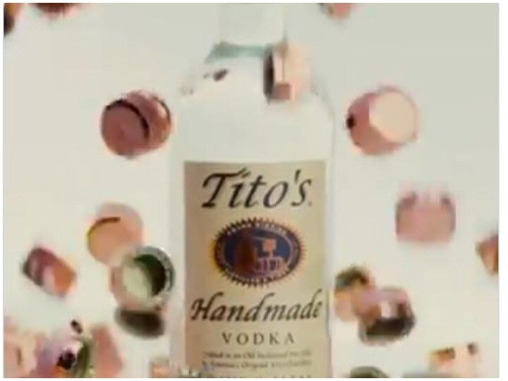 Tito's tells customers to not use their vodka for hand sanitizer क्या वोदका से हाथ धुलकर कोरोना वायरस से बचा जा सकता है? इस बड़ी कंपनी ने दिया जवाब
