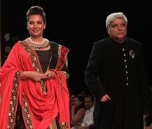 इस साल जावेद अख्तर और शबाना आजमी के घर नहीं मनाई जाएगी होली, जानें वजह