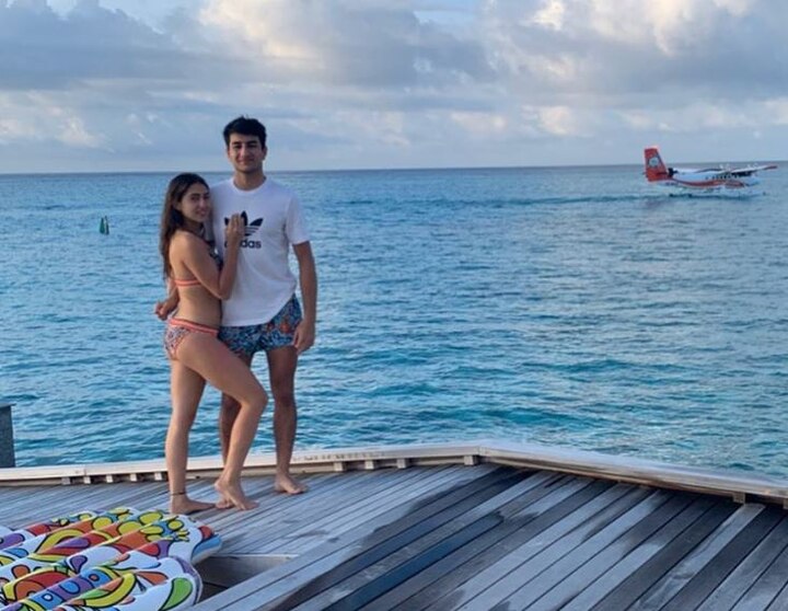  Sara Ali Khan shared a picture in her bikini on her birthday, trolled सारा अली खान ने भाई के जन्मदिन पर बिकिनी में शेयर की तस्वीर, हो गईं ट्रोल