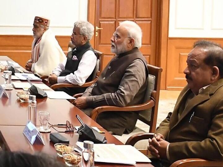Coronavirus: पीएम मोदी ने की समीक्षा बैठक, देश में अब तक 34 मामले सामने आए PM Modi holds review meet over Coronavirus Coronavirus: पीएम मोदी ने की समीक्षा बैठक, देश में अब तक 34 मामले सामने आए