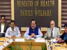 दिल्ली सरकार के साथ स्वास्थ्य मंत्री हर्षवर्धन ने की बैठक, कहा- Coronavirus से निपटने पर हुई चर्चा