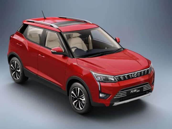 The cheapest base model of Mahindra XUV300. Get all features in 7,95,293 lakhs Mahindra XUV 300 का सबसे सस्ता बेस मॉडल, दमदार फीचर्स के साथ Kia Sonet को देगी कड़ी टक्कर