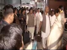 MP: बीजेपी को विधायकों के टूटने का डर, चार्टर्ड प्लेन से दिल्ली लाया गया, गुरुग्राम के ITC ग्रैंड में ठहरे हैं 106 MLAs