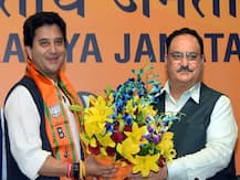 कांग्रेस का 'हाथ' छोड़ने के बाद सिंधिया ने थामा बीजेपी का दामन, जेपी नड्डा रहे मौजूद