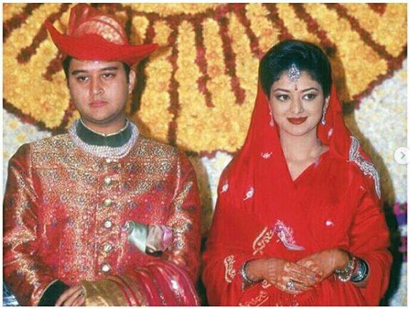  1994 में प्रियदर्शनी की शादी ज्योतिरादित्य सिंधिया से हुई. (PC: फैन क्लब)