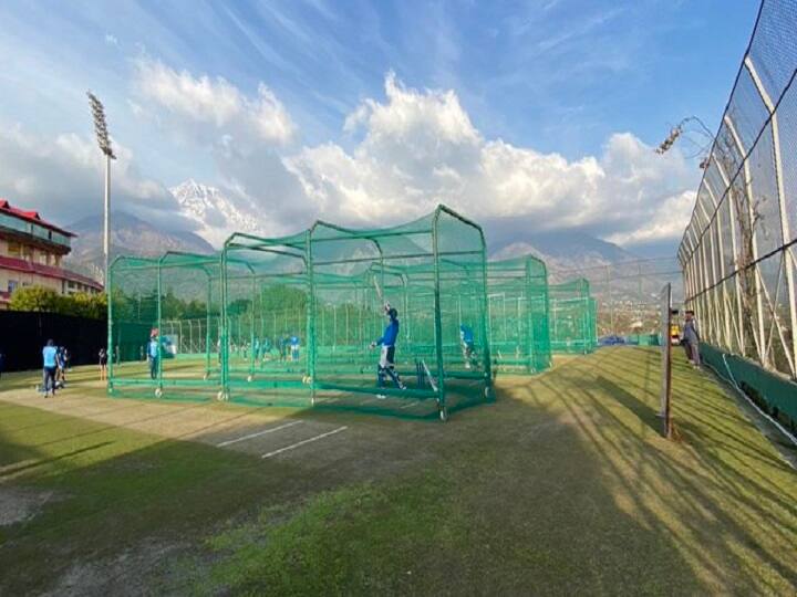 India vs South Africa: Hardik Pandya in smashing mode ahead of ODI series - WATCH IND vs SA: मैच से पहले हार्दिक पंड्या ने नेट्स में बरसाए छक्के, देखें वीडियो