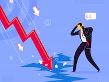 Live Updates: कोरोना के कहर से Stock Market में जबरदस्त उठापटक, तीन हजार अंक गिरने के बाद संभला सेंसेक्स