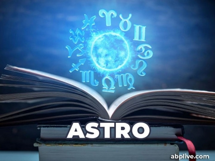Corona Jyotish Guru help prevent coronavirus India Guru transiting in Makr Capricorn Mars and Saturn are already there गुरु, मकर राशि में कर चुके हैं प्रवेश, मंगल-शनि पहले से ही विराजामन हैं, जानें असर
