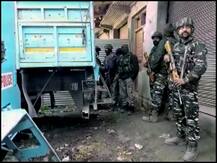 जम्मू कश्मीर: अनंतनाग में सुरक्षाबलों ने ज़मीन के नीचे छिपे चार आतंकियों को किया ढेर