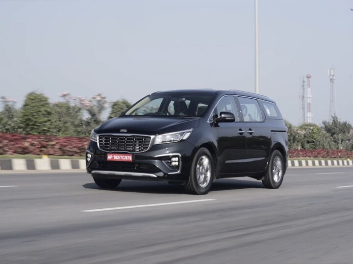 Kia Carnival Review: जानें- परफॉरमेंस से लेकर फीचर्स के बारे में, क्या यह बेस्ट लग्जरी MPV है? kia carnival MPV test drive Review Does It Redefine the MPV Segment? Kia Carnival Review: जानें- परफॉरमेंस से लेकर फीचर्स के बारे में, क्या यह बेस्ट लग्जरी MPV है?