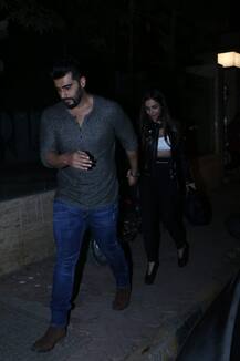 Photos: मलाइका अरोड़ा संग देर रात पार्टी करते अर्जुन कपूर की सामने आई ये तस्वीरें, सड़क पर हाथ थामे हुए स्पॉट