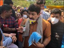 दिल्ली BJP ने किया कोरोना जागरूकता अभियान का आयोजन, मनोज तिवारी बोले- इससे सतर्क रहने की ज़रूरत