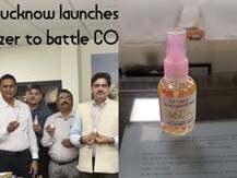 सैनिटाइज़र की बढ़ती किल्लत के बीच लखनऊ यूनिवर्सिटी ने बनाया अपना सैनिटाइज़र