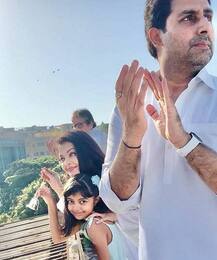 Janta Curfew में स्टार किड्स ने भी बजाई ताली और थाली, यहां देखिए क्यूट तस्वीरें