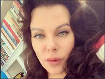 पूरे परिवार को हो गया था बुखार, टेस्ट में कोरोना पॉजिटिव पाईं गईं ये एक्ट्रेस