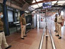 Coronavirus: लॉकडाउन और कर्फ़्यू के बीच फ़र्क़ को समझिए