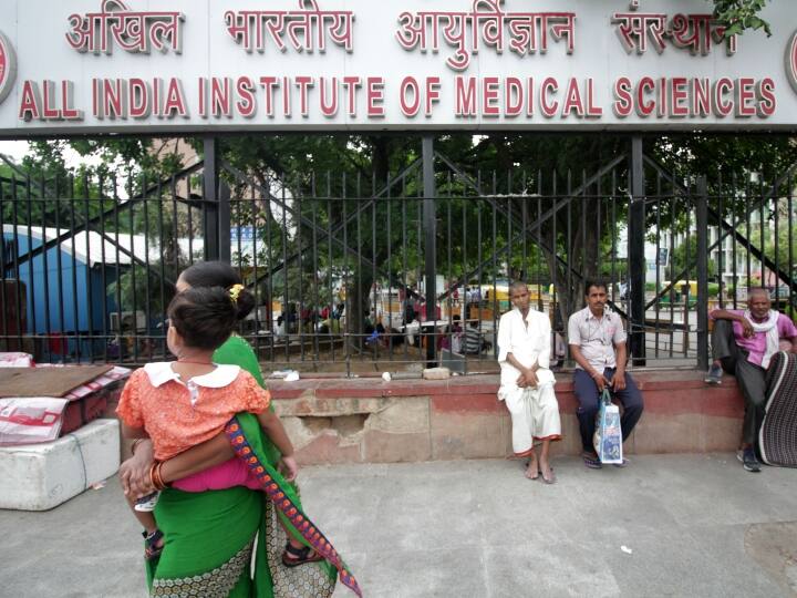 दिल्ली: COVID-19 के मद्देनजर कल से AIIMS में बंद रहेगा ओपीडी, अगले आदेश तक रजिस्ट्रेशन बंद coronavirus outbreak AIIMS OPD services to remain closed दिल्ली: COVID-19 के मद्देनजर कल से AIIMS में बंद रहेगा ओपीडी, अगले आदेश तक रजिस्ट्रेशन बंद