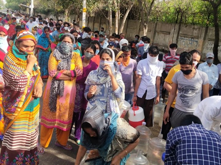 Coronavirus: People of this village of Delhi are worried for water amidst Lockdown, the police returned the tanker which arrived two days later Coronavirus: People of this village of Delhi are worried for water between Lockdown, the tanker returned after two days