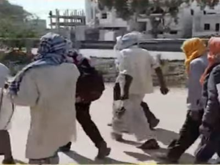 Coronavirus: First riots, now Corona forced to flee Coronavirus: people force to leave Delhi Due to poverty- ANN