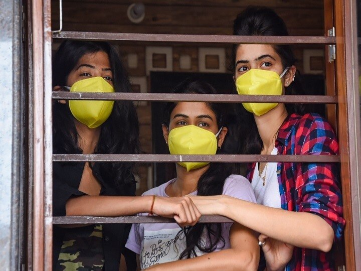लॉकडाउन: क्या अपर्याप्त सुविधाओं के बीच कोविड-19 का कोई इलाज है? Vijay shankar blog on Coronavirus लॉकडाउन: क्या अपर्याप्त सुविधाओं के बीच कोविड-19 का कोई इलाज है?